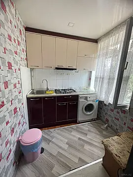Kirayə verilir 1 otaqlı mənzil 50 m²