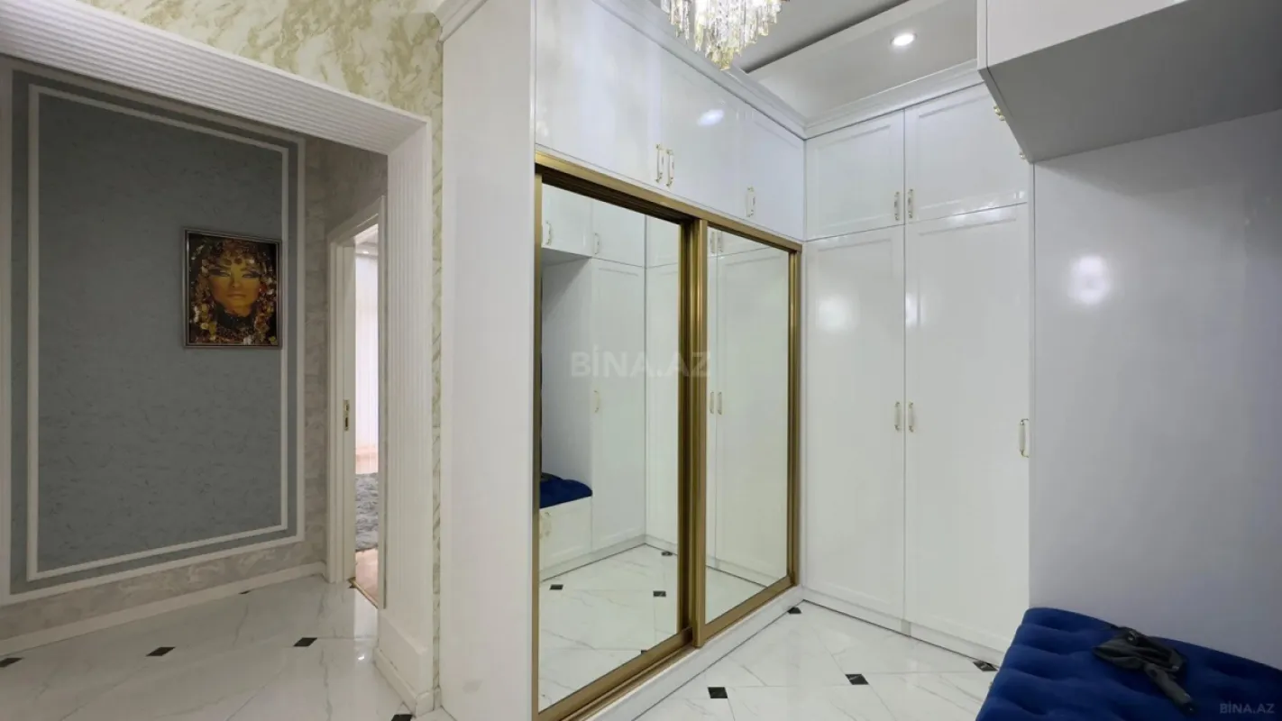 Satılır 2 otaqlı mənzil 69 m²