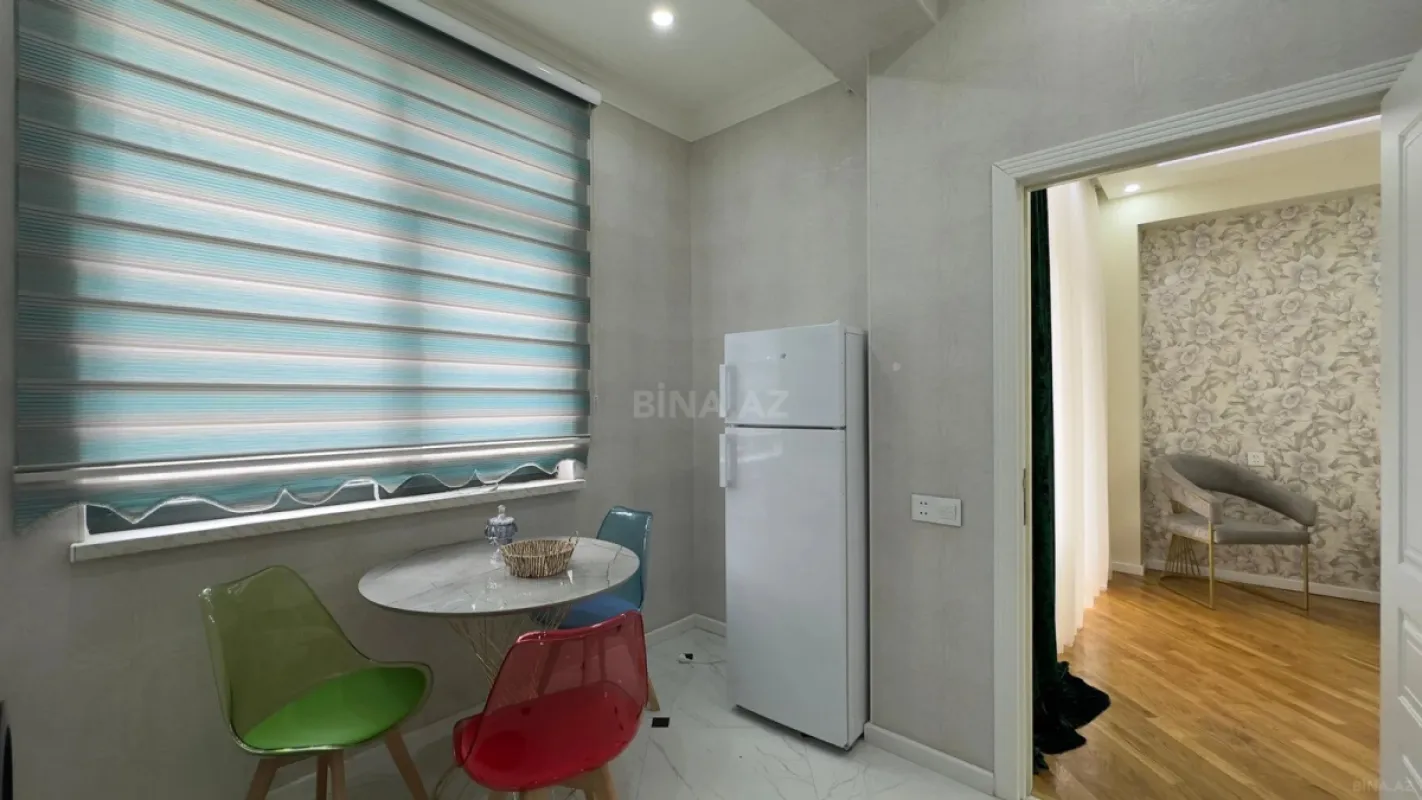 Satılır 2 otaqlı mənzil 69 m²