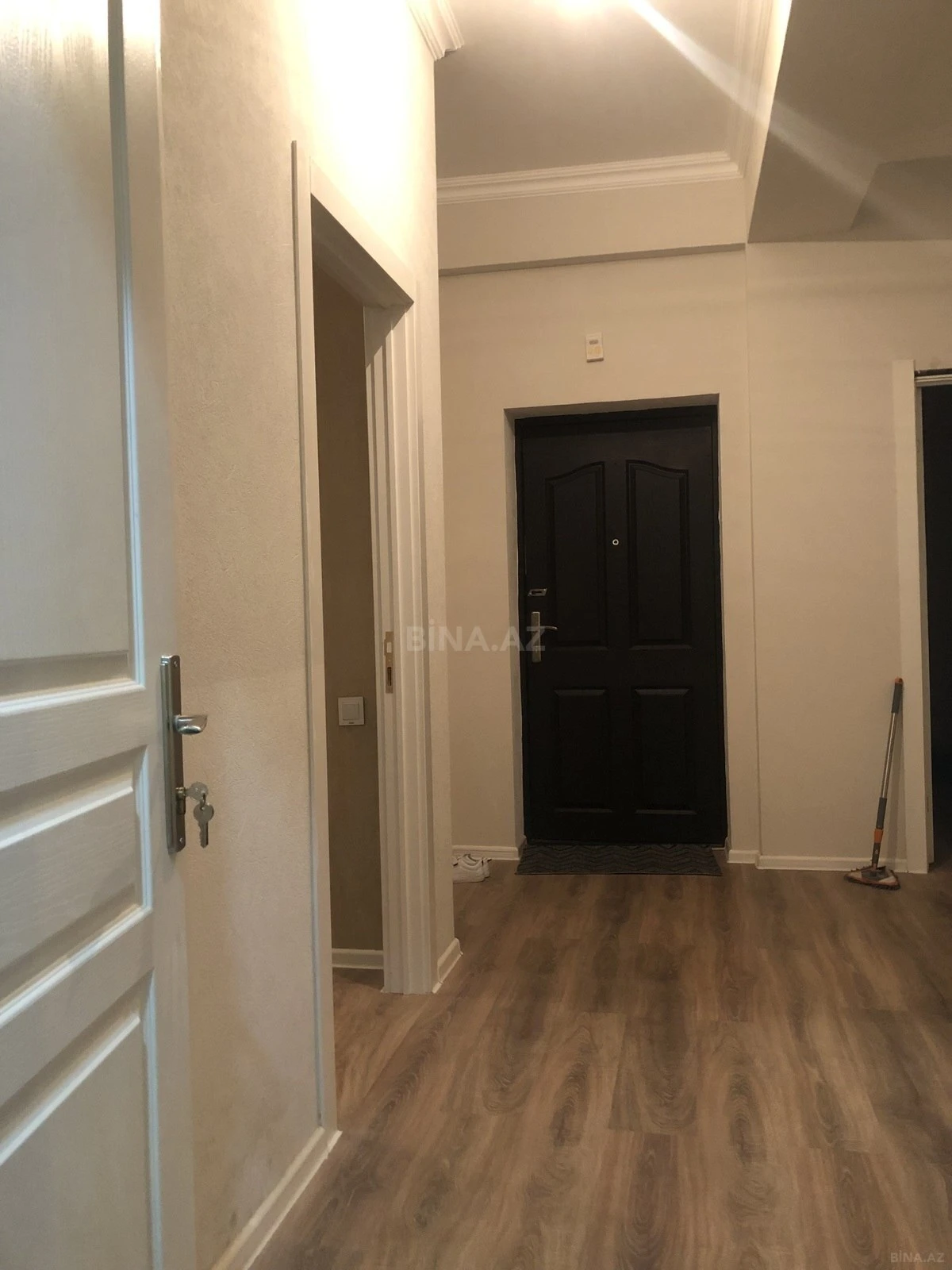 Kirayə verilir 4 otaqlı mənzil 110 m²