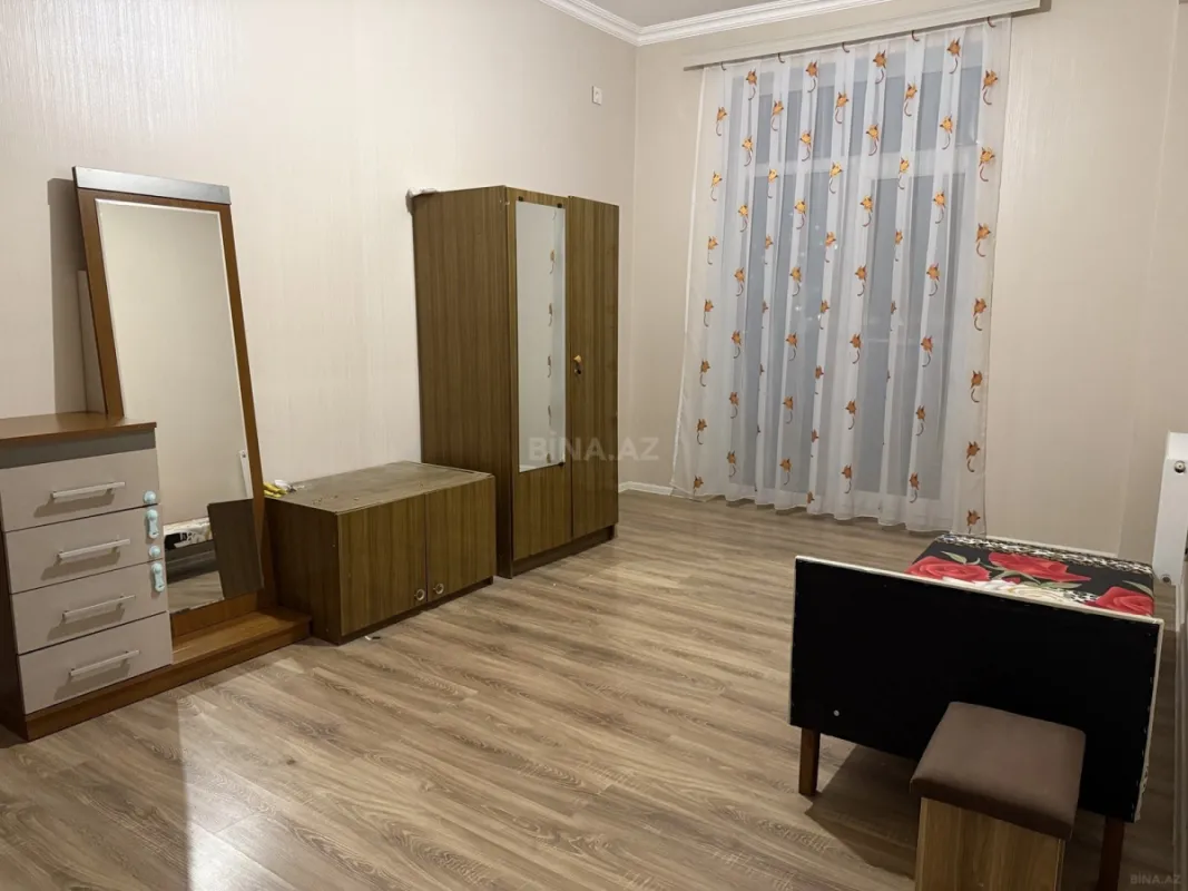 Kirayə verilir 4 otaqlı mənzil 110 m²