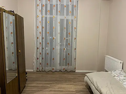 Kirayə verilir 4 otaqlı mənzil 110 m²
