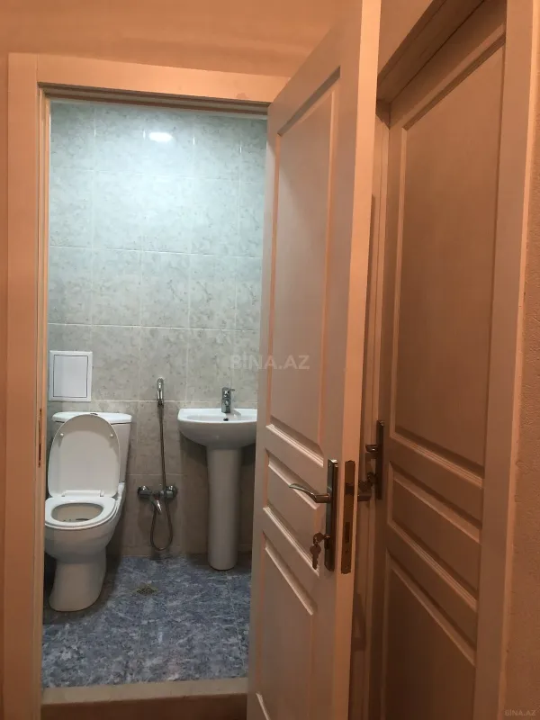 Kirayə verilir 4 otaqlı mənzil 110 m²
