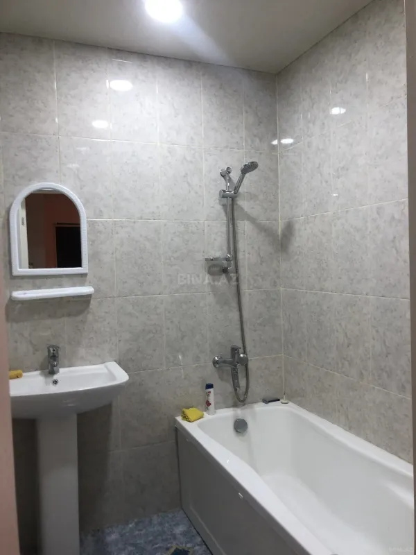 Kirayə verilir 4 otaqlı mənzil 110 m²
