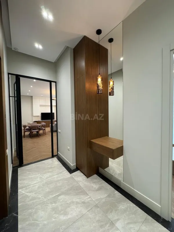 Kirayə verilir 4 otaqlı mənzil 152 m²