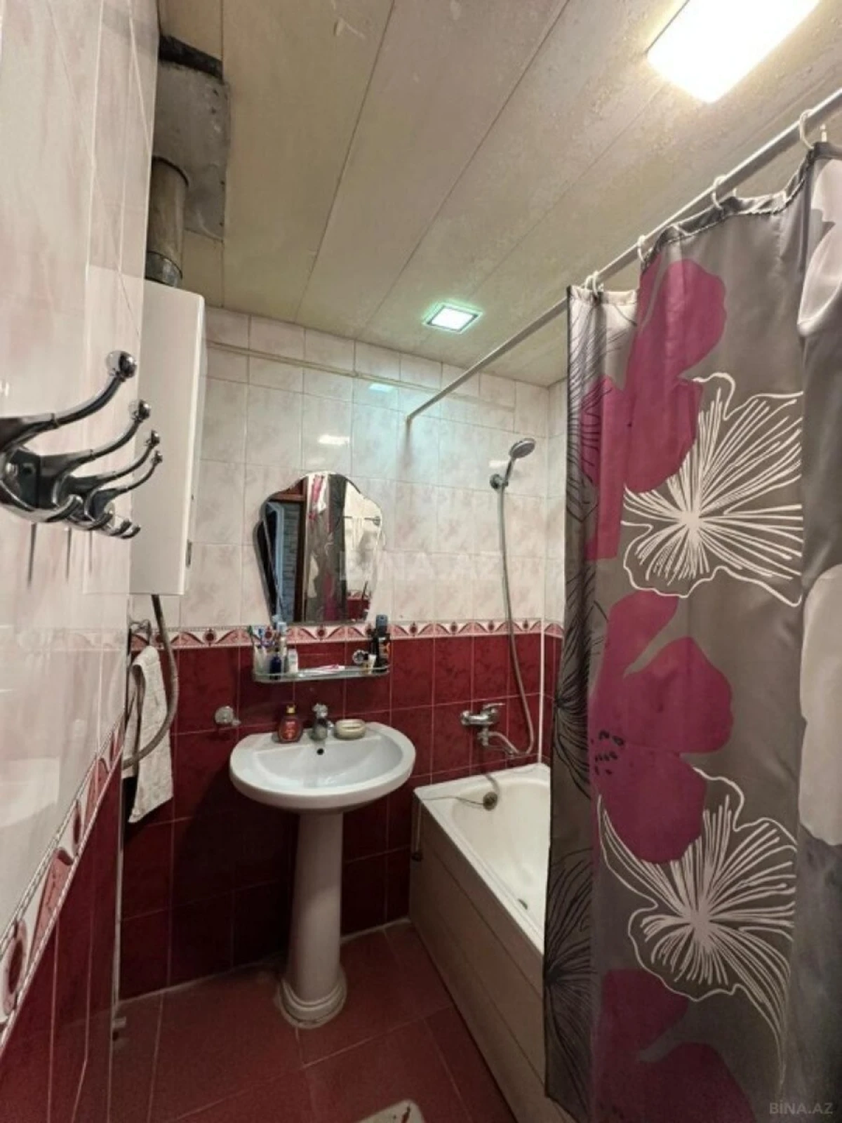 Satılır 3 otaqlı mənzil 90 m²