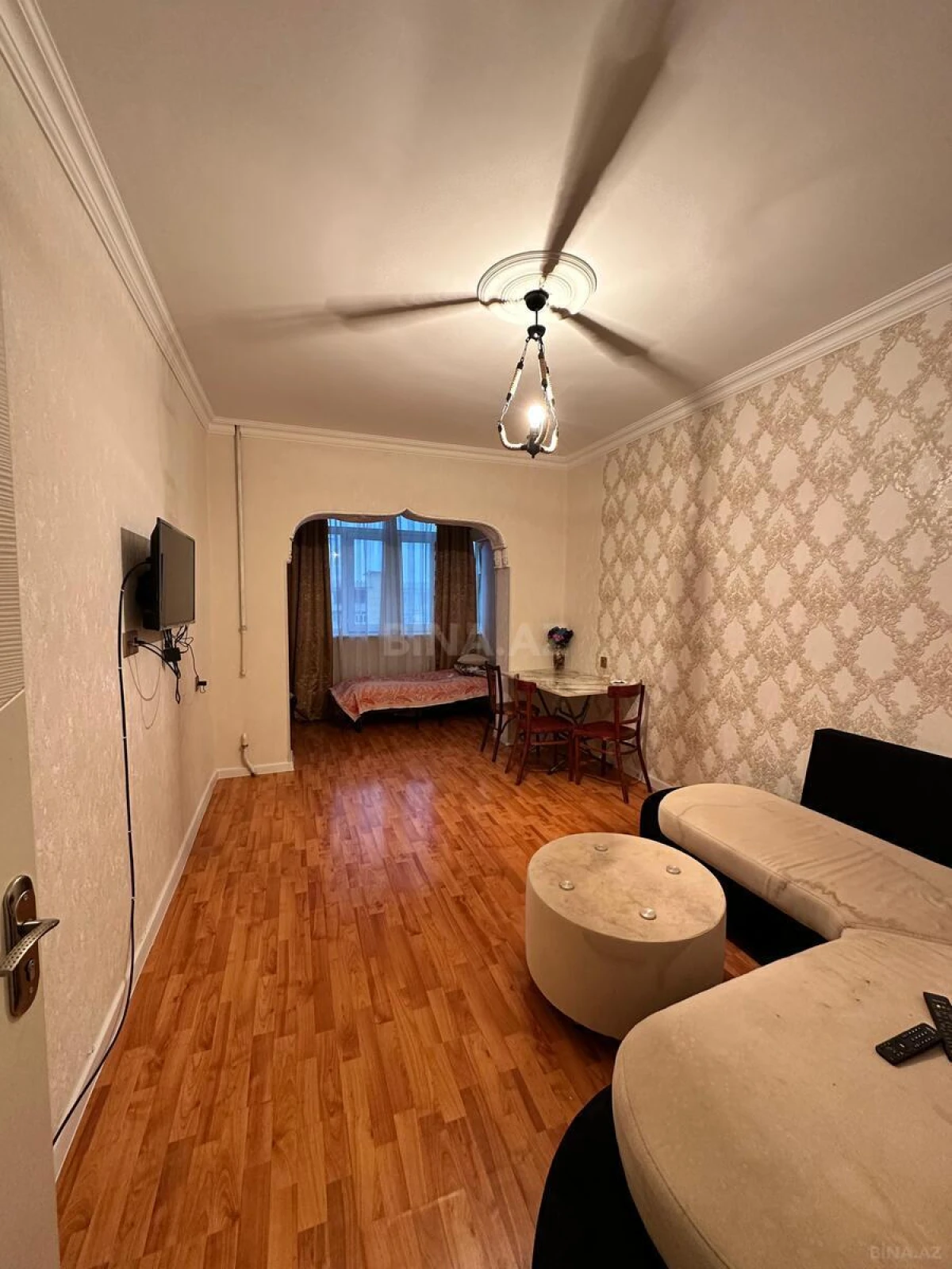 Satılır 2 otaqlı mənzil 65 m²