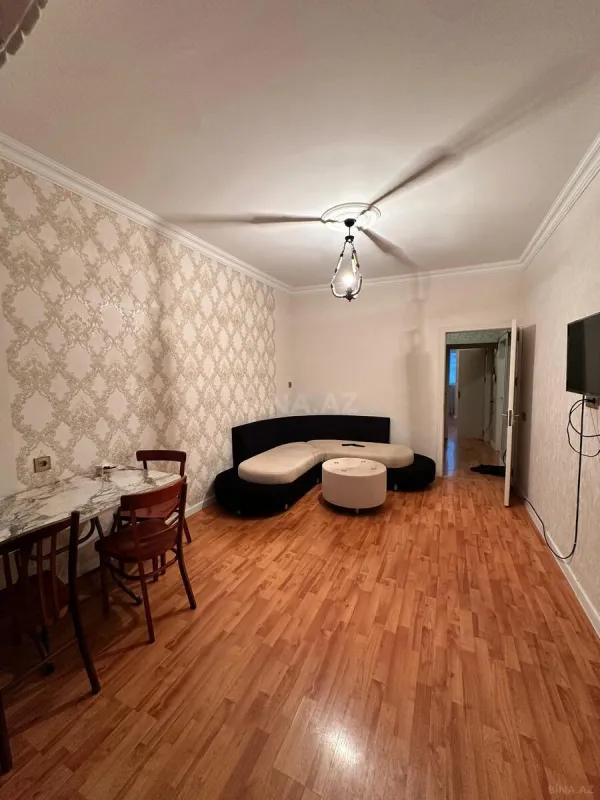 Satılır 2 otaqlı mənzil 65 m²