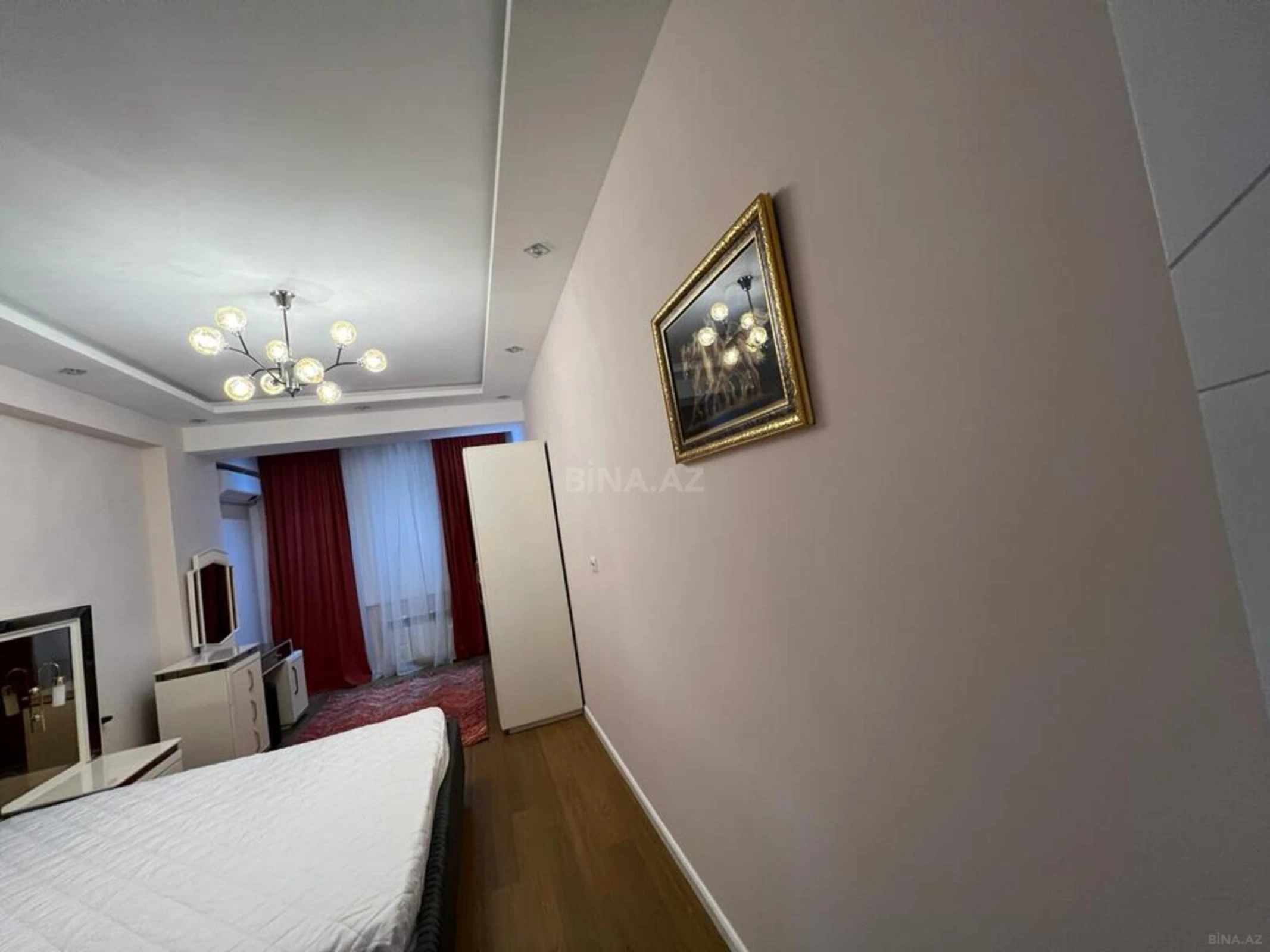 Kirayə verilir 2 otaqlı mənzil 100 m²