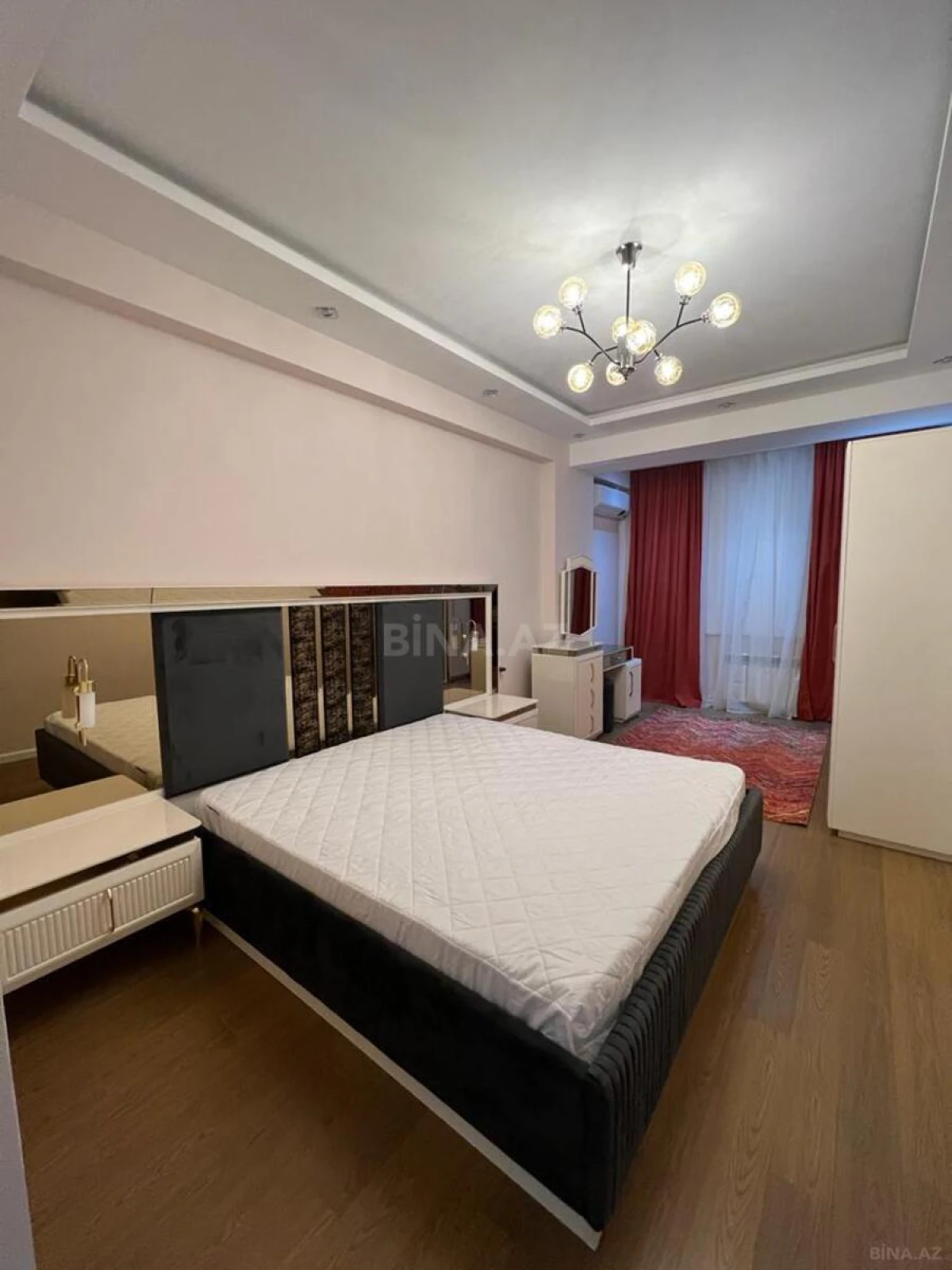 Kirayə verilir 2 otaqlı mənzil 100 m²