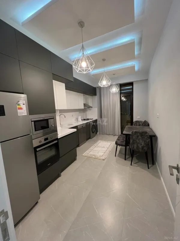 Kirayə verilir 2 otaqlı mənzil 100 m²