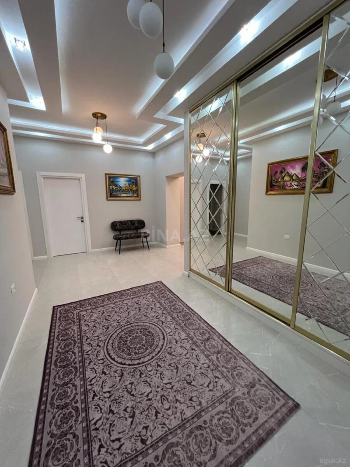 Kirayə verilir 2 otaqlı mənzil 100 m²