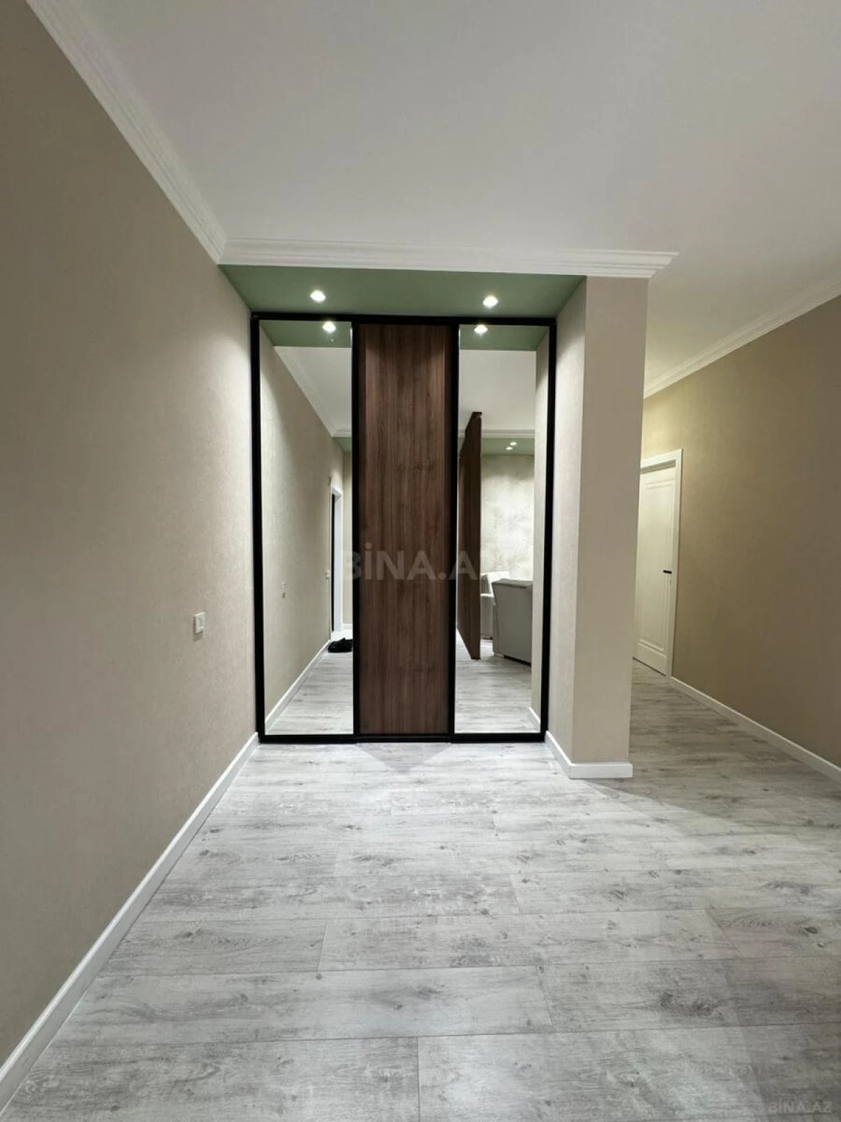 Satılır 3 otaqlı mənzil 90 m²