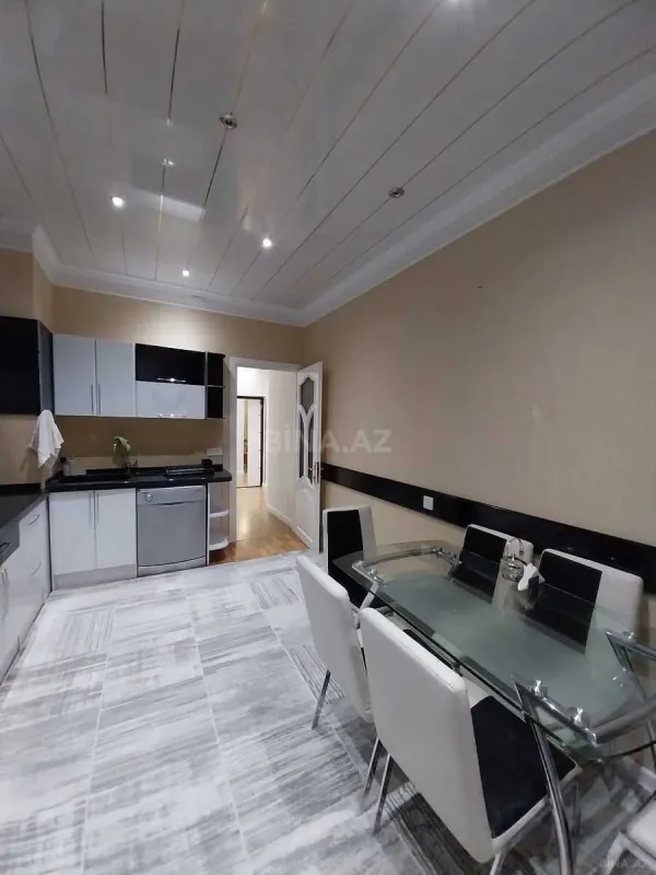 Kirayə verilir 3 otaqlı mənzil 90 m²