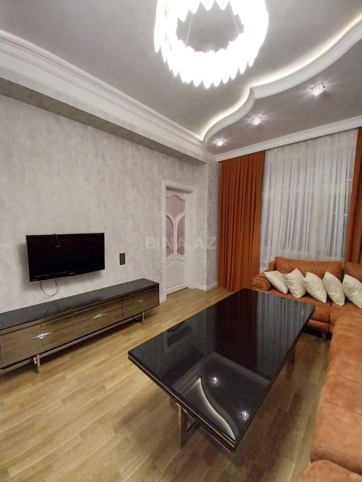 Kirayə verilir 3 otaqlı mənzil 90 m²