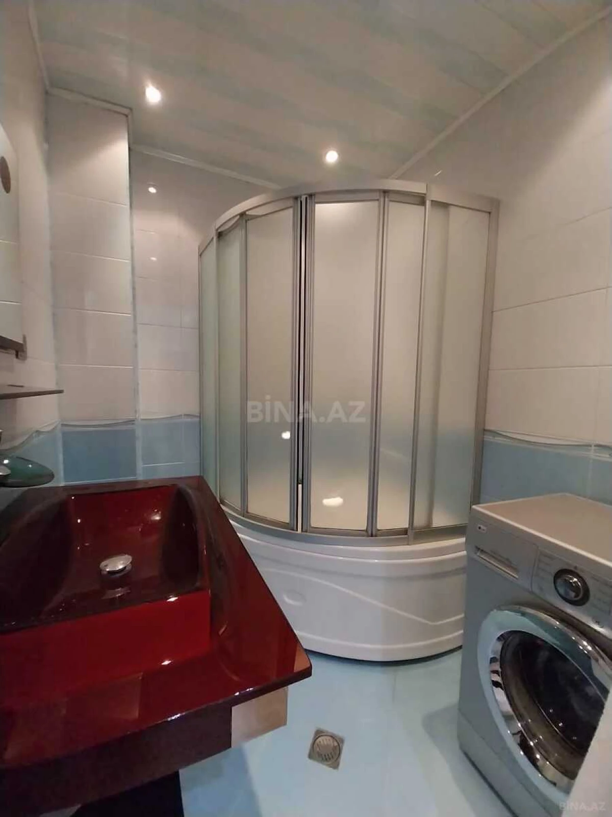 Kirayə verilir 3 otaqlı mənzil 90 m²
