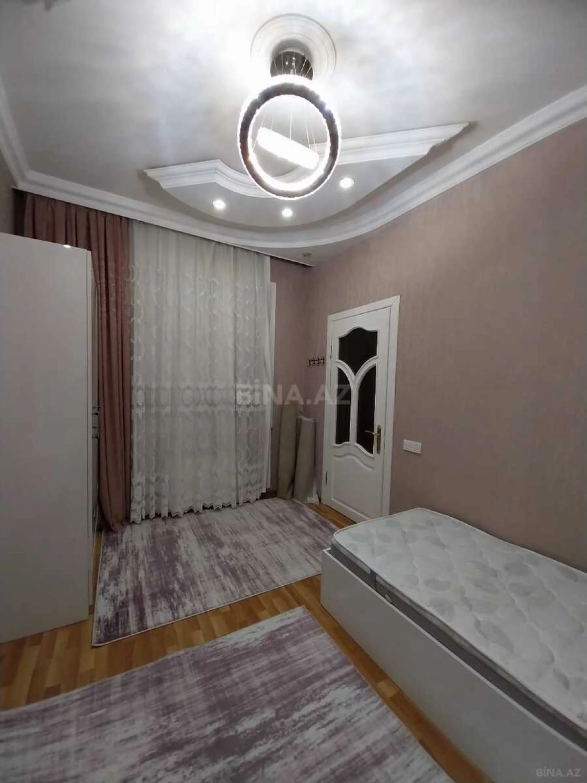 Kirayə verilir 3 otaqlı mənzil 90 m²