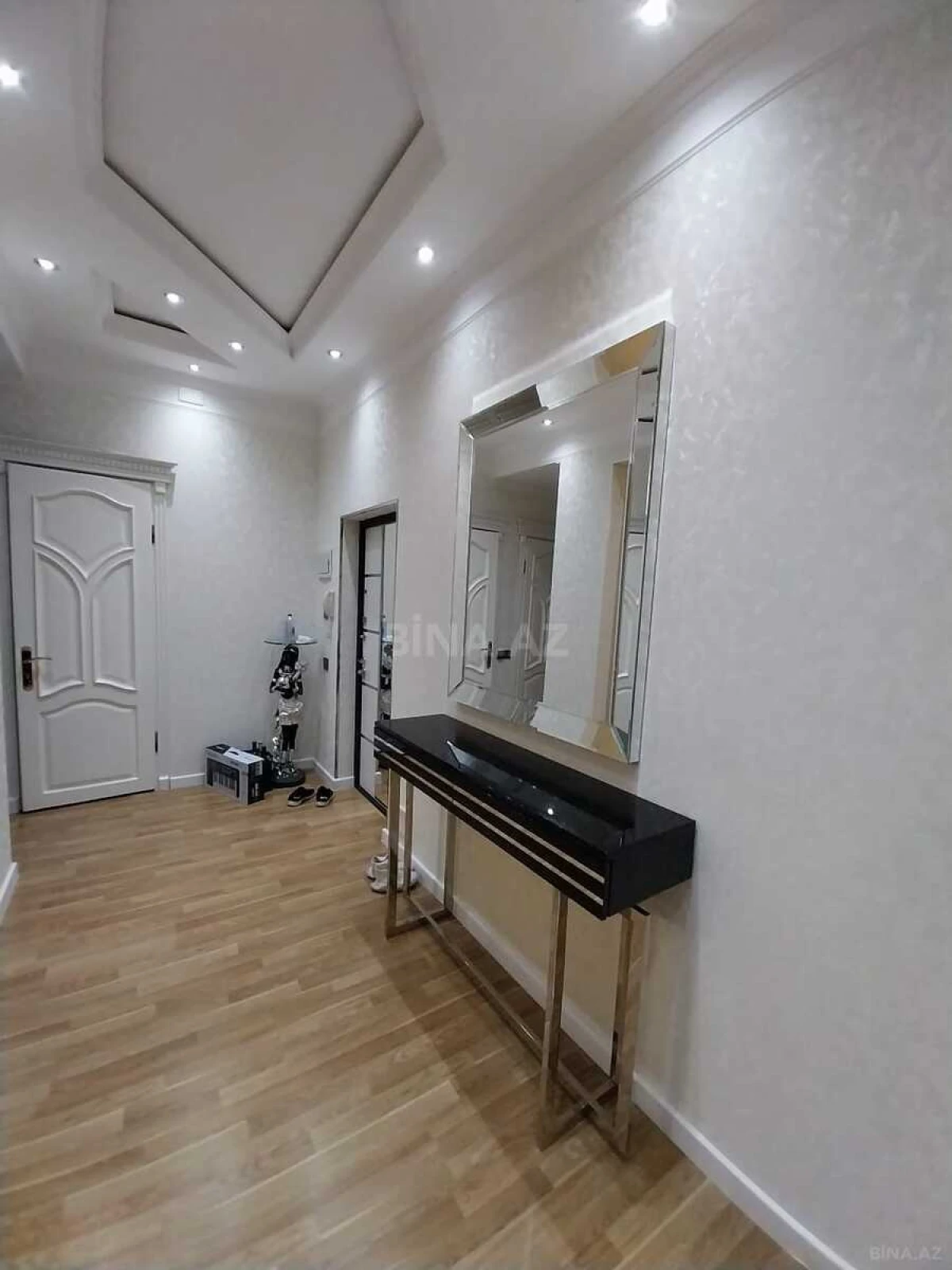 Kirayə verilir 3 otaqlı mənzil 90 m²