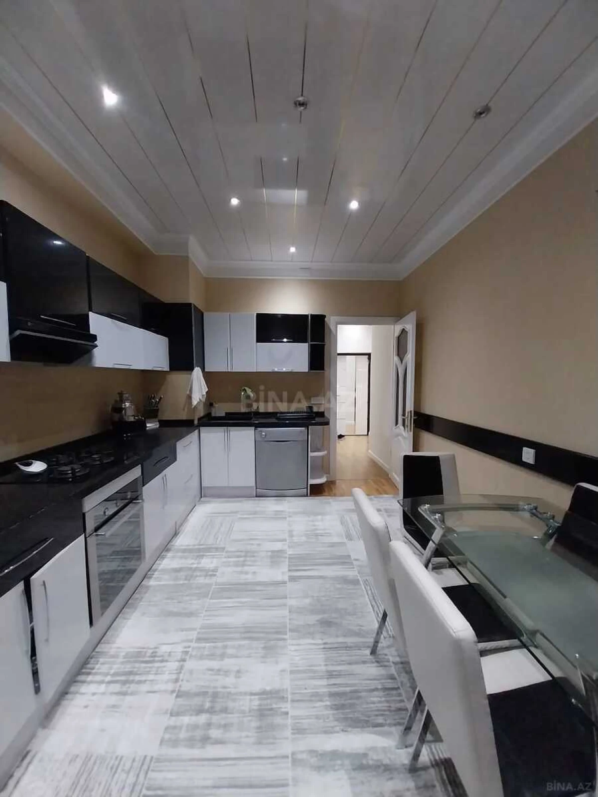 Kirayə verilir 3 otaqlı mənzil 90 m²