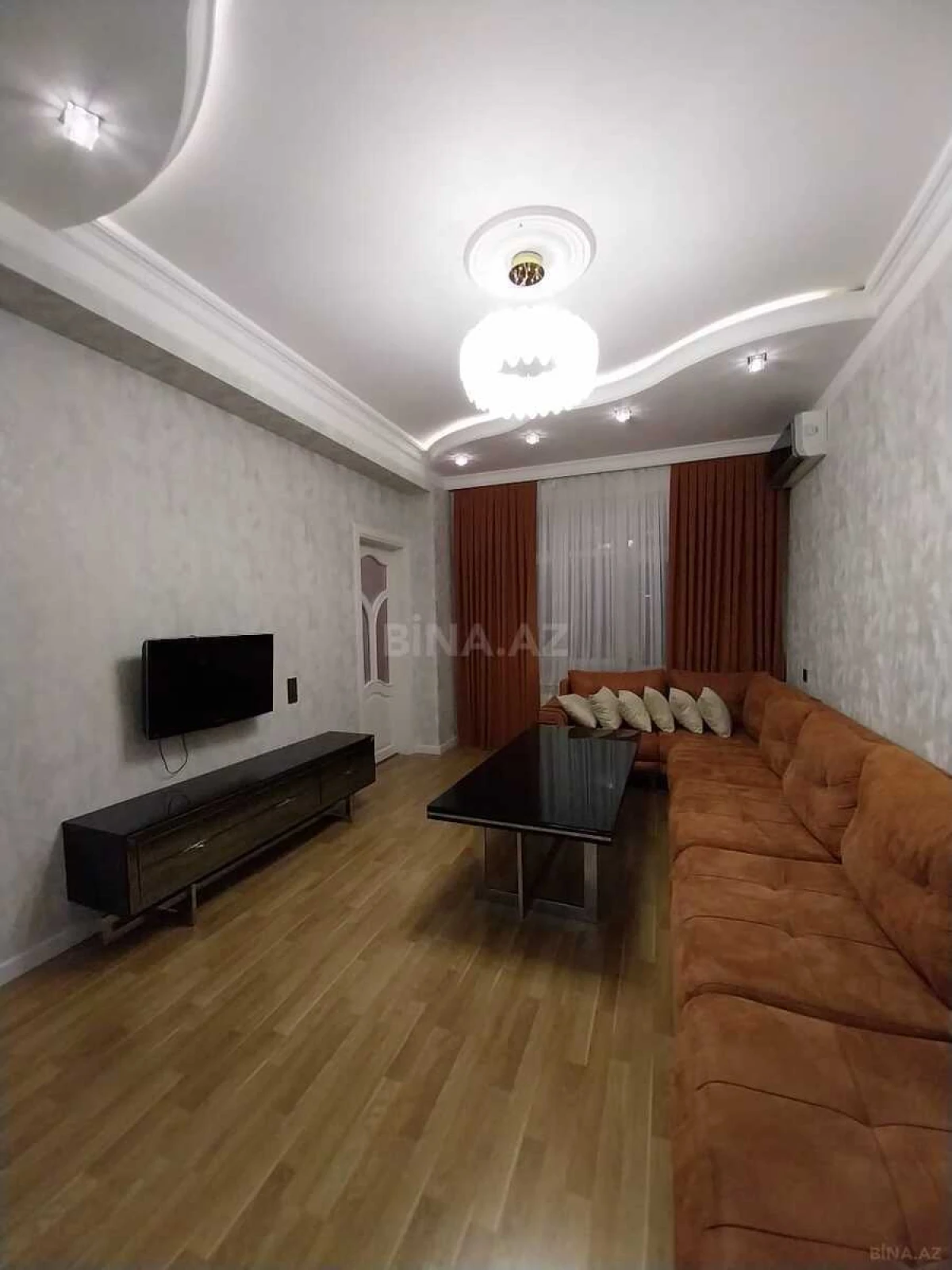 Kirayə verilir 3 otaqlı mənzil 90 m²