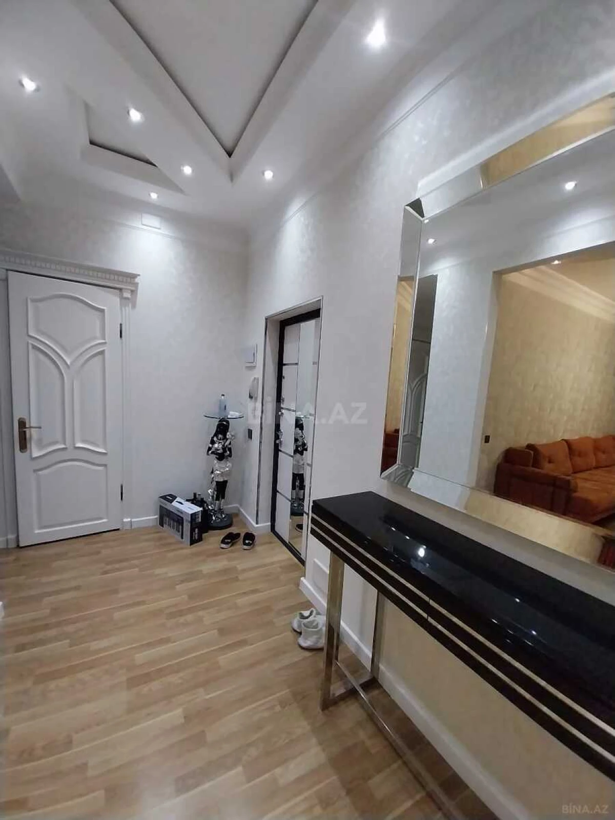 Kirayə verilir 3 otaqlı mənzil 90 m²