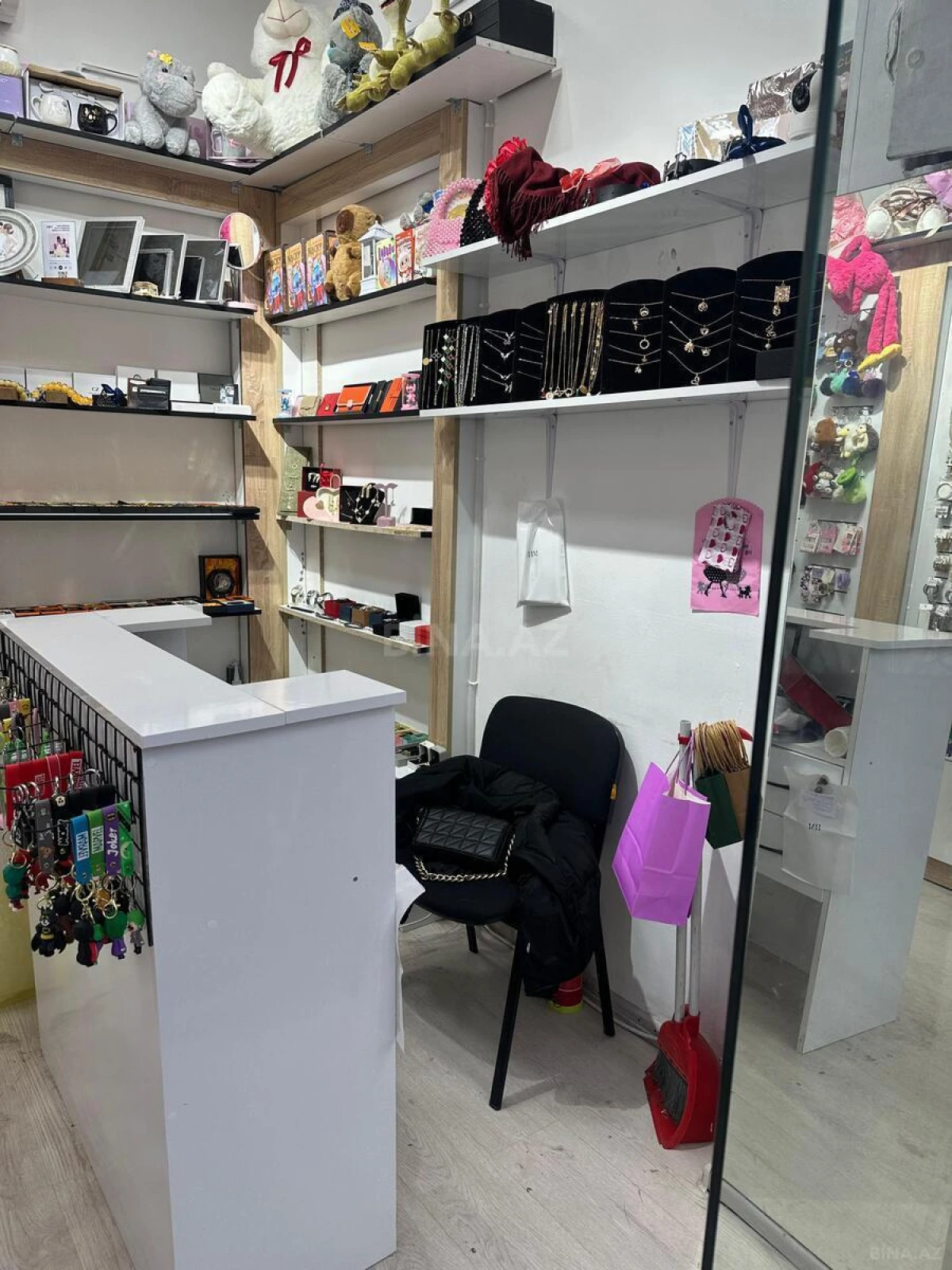 Kirayə verilir obyekt 15 m²