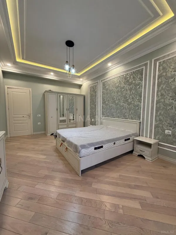 Kirayə verilir 3 otaqlı mənzil 130 m²