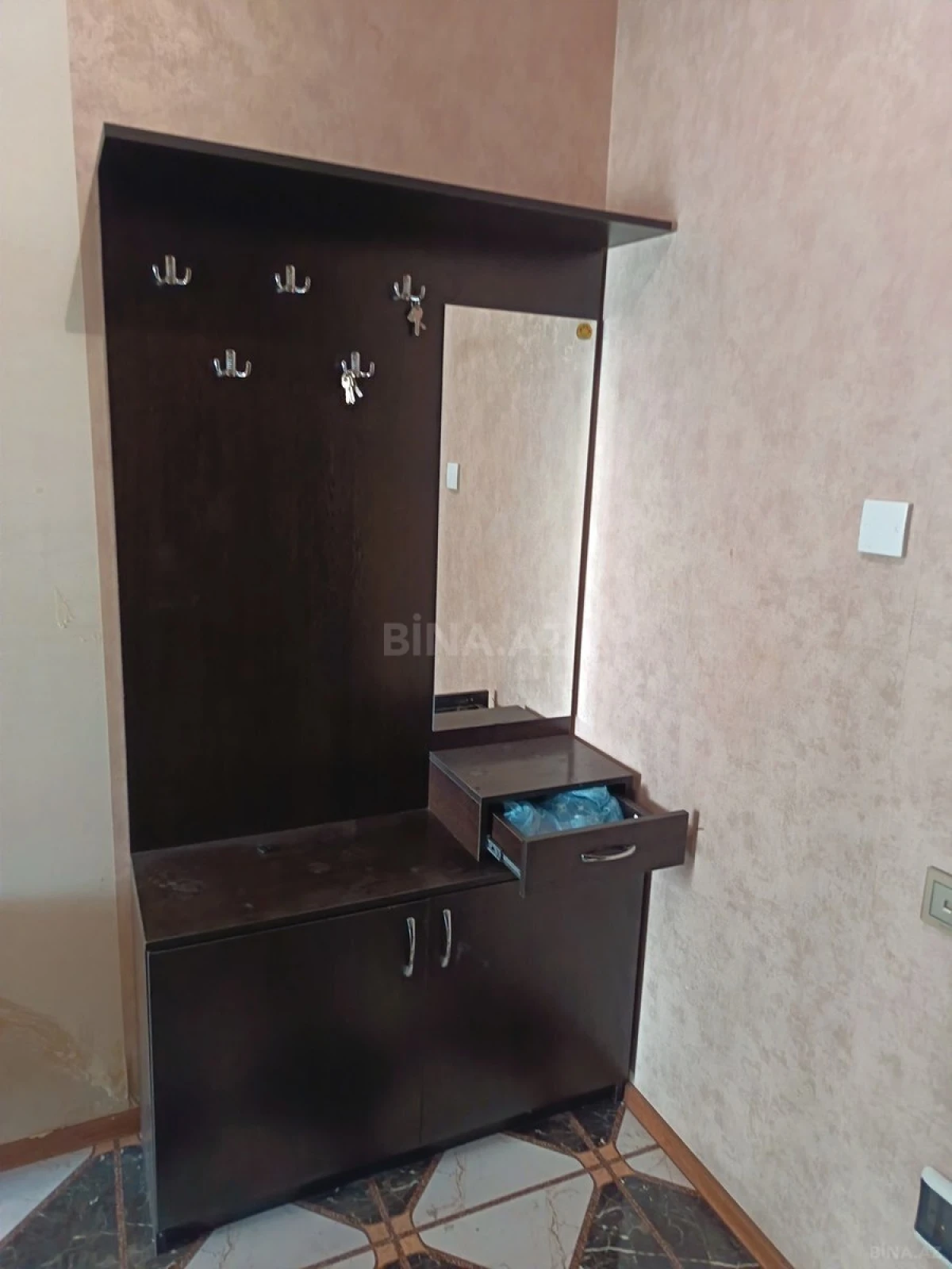 Kirayə verilir 2 otaqlı mənzil 50 m²