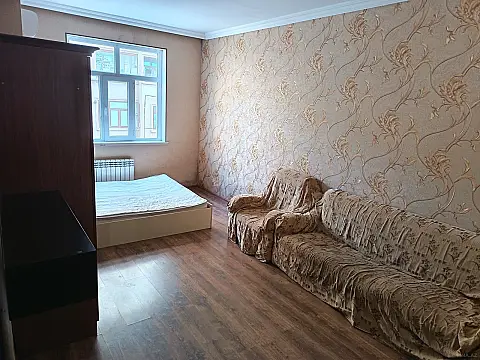 Kirayə verilir 2 otaqlı mənzil 50 m²
