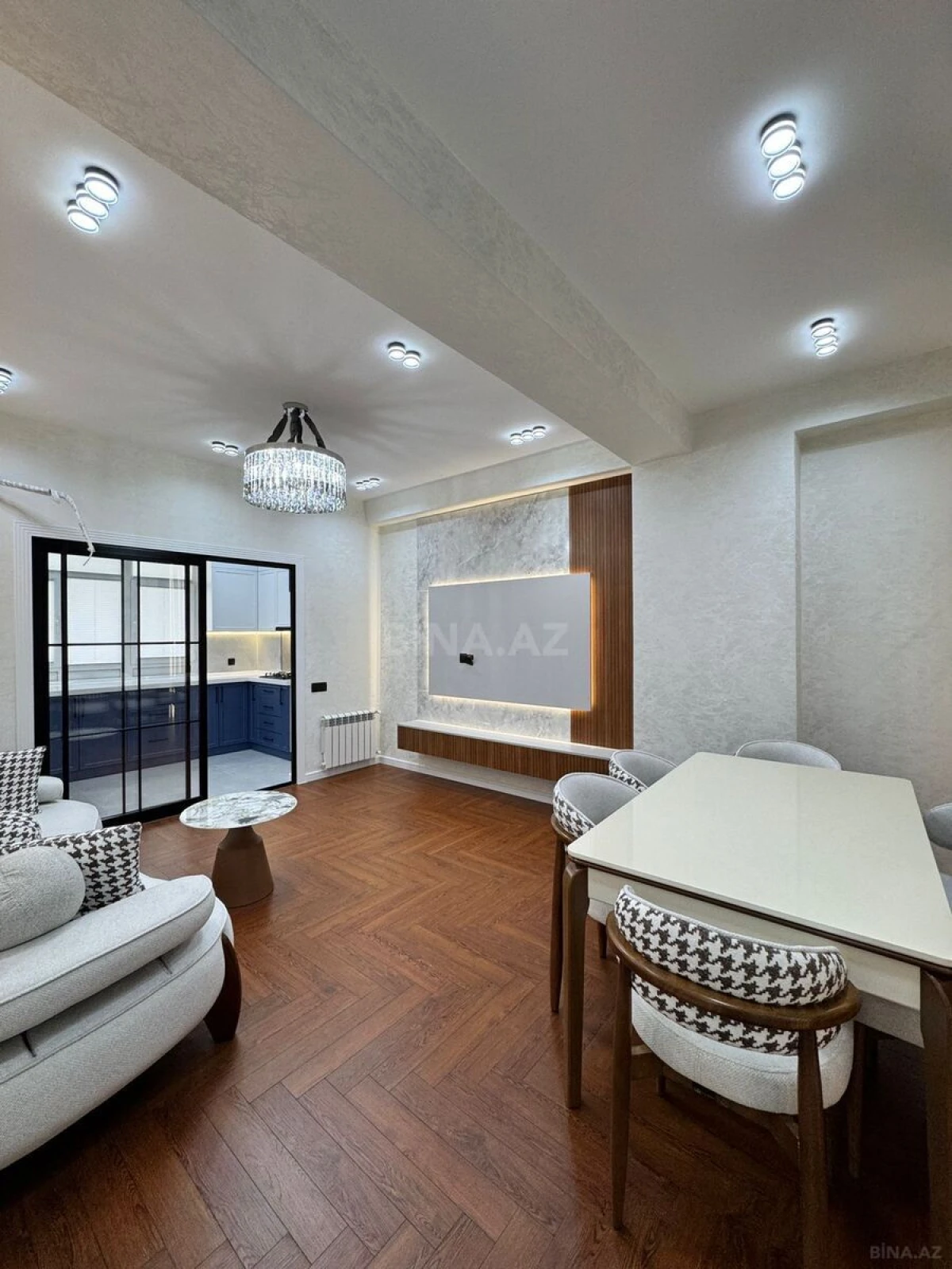 Satılır 3 otaqlı mənzil 96 m²