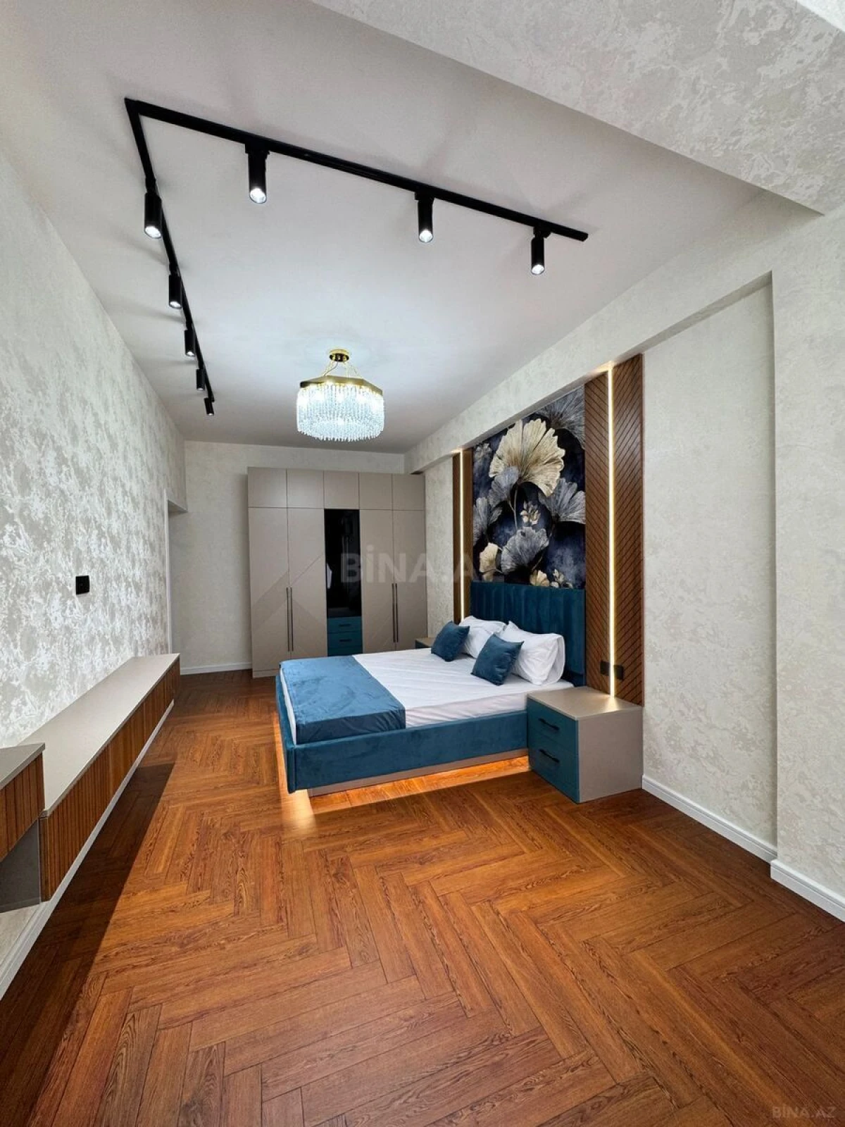 Satılır 3 otaqlı mənzil 96 m²