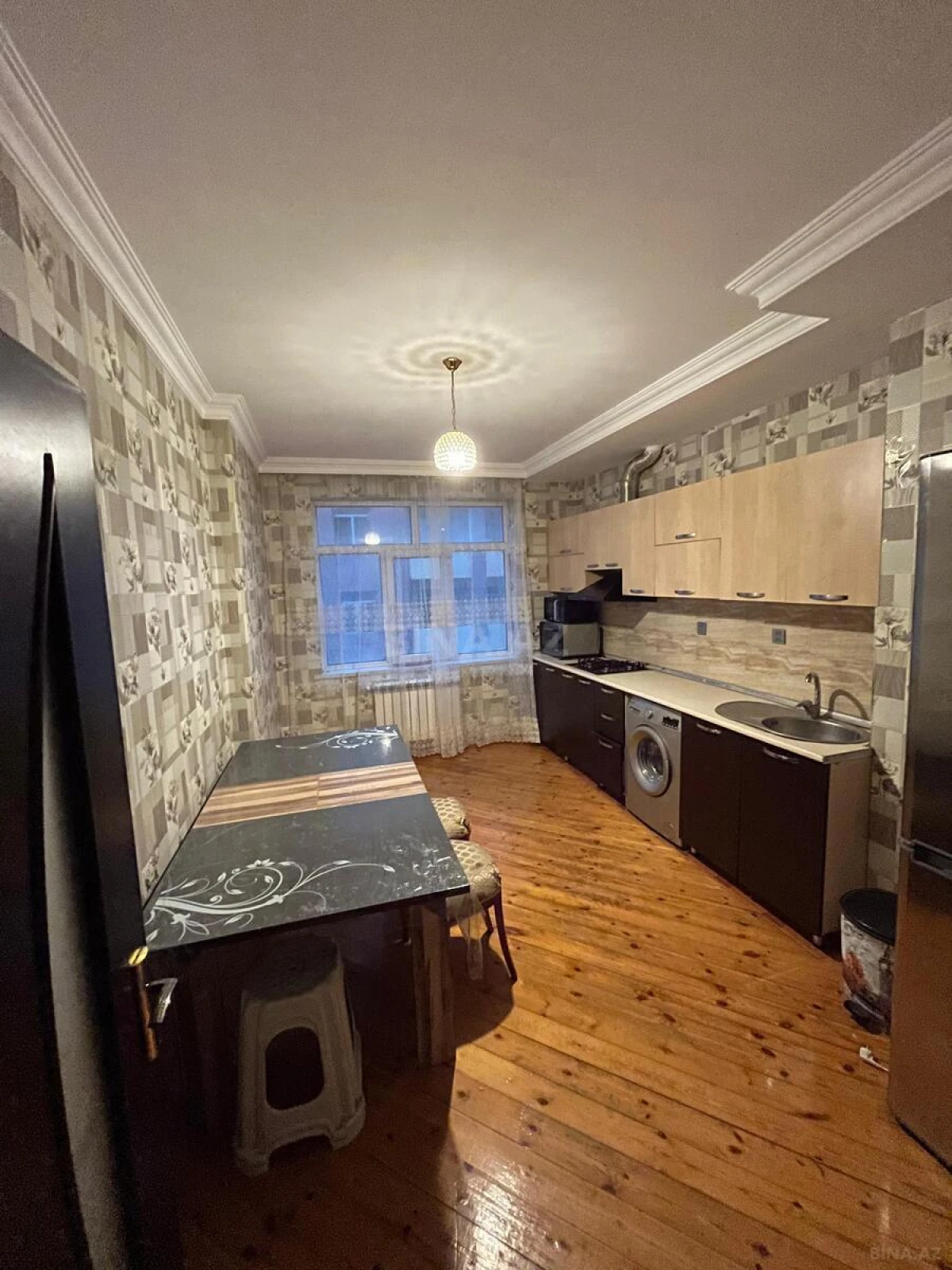 Kirayə verilir 3 otaqlı mənzil 120 m²