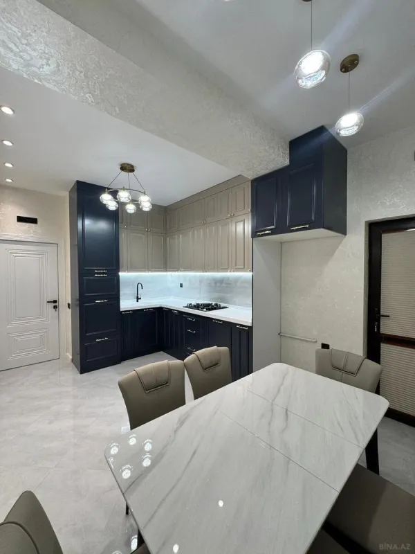 Satılır 3 otaqlı mənzil 107 m²