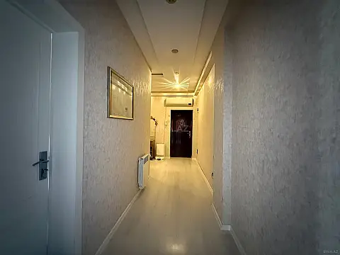 Satılır 2 otaqlı mənzil 65 m²