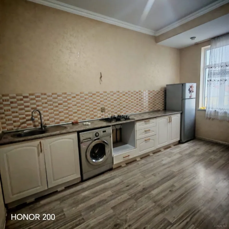 Kirayə verilir 1 otaqlı mənzil 41 m²