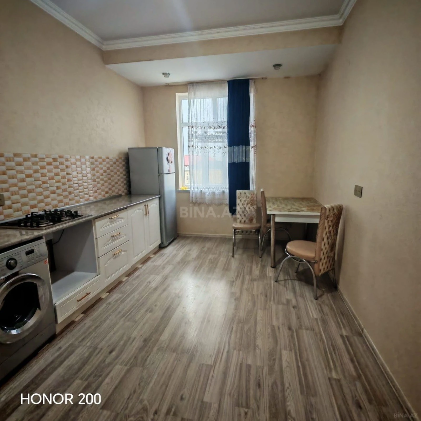 Kirayə verilir 1 otaqlı mənzil 41 m²