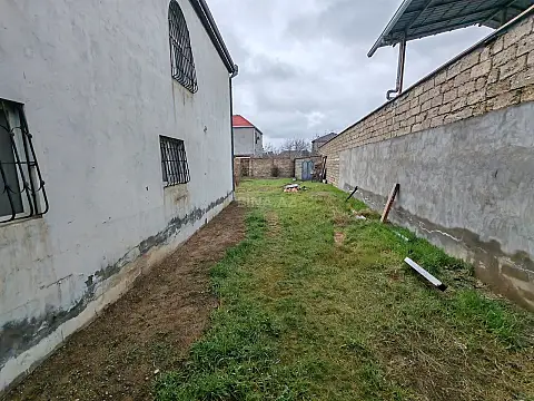 Satılır 7 otaqlı həyət evi 200 m²
