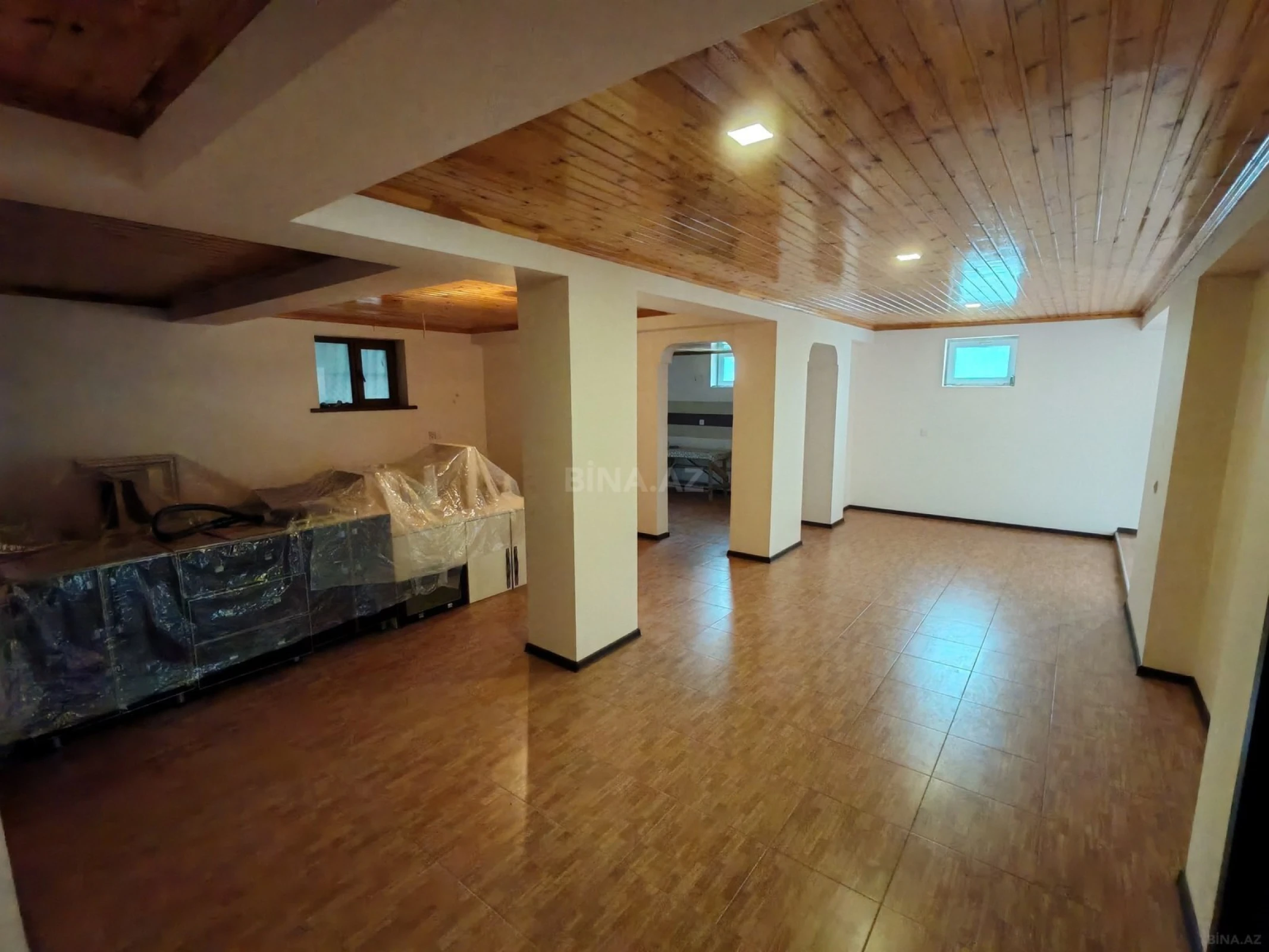 Satılır 7 otaqlı həyət evi 200 m²