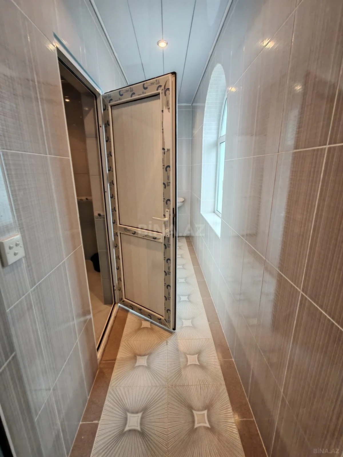 Satılır 7 otaqlı həyət evi 200 m²