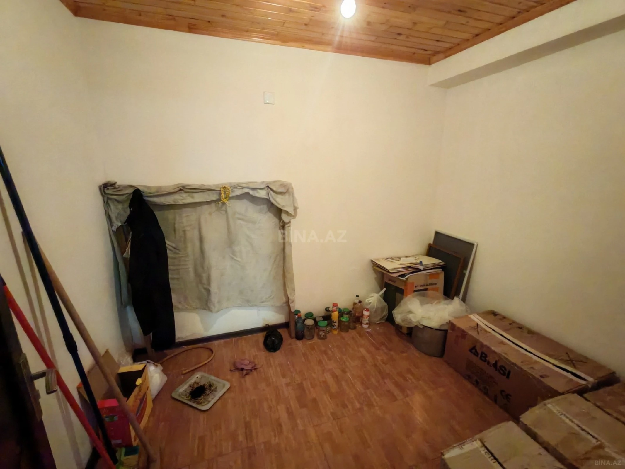 Satılır 7 otaqlı həyət evi 200 m²