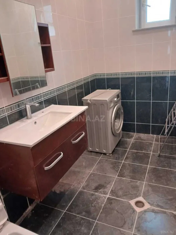 Satılır 6 otaqlı həyət evi 280 m²