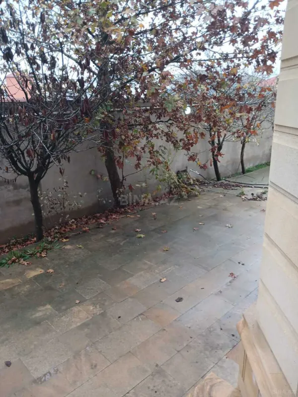 Satılır 6 otaqlı həyət evi 280 m²