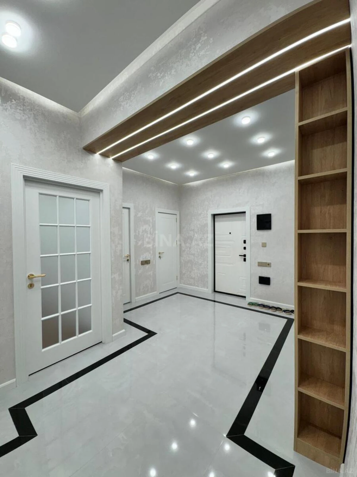 Satılır 2 otaqlı mənzil 84 m²