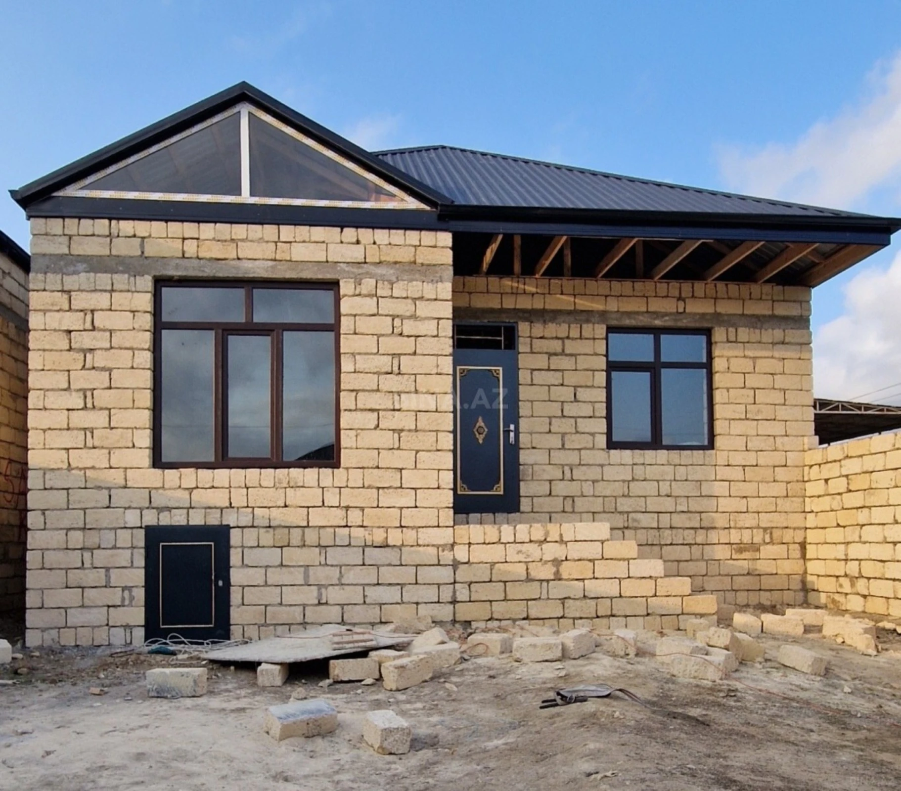 Satılır 3 otaqlı həyət evi 97 m²