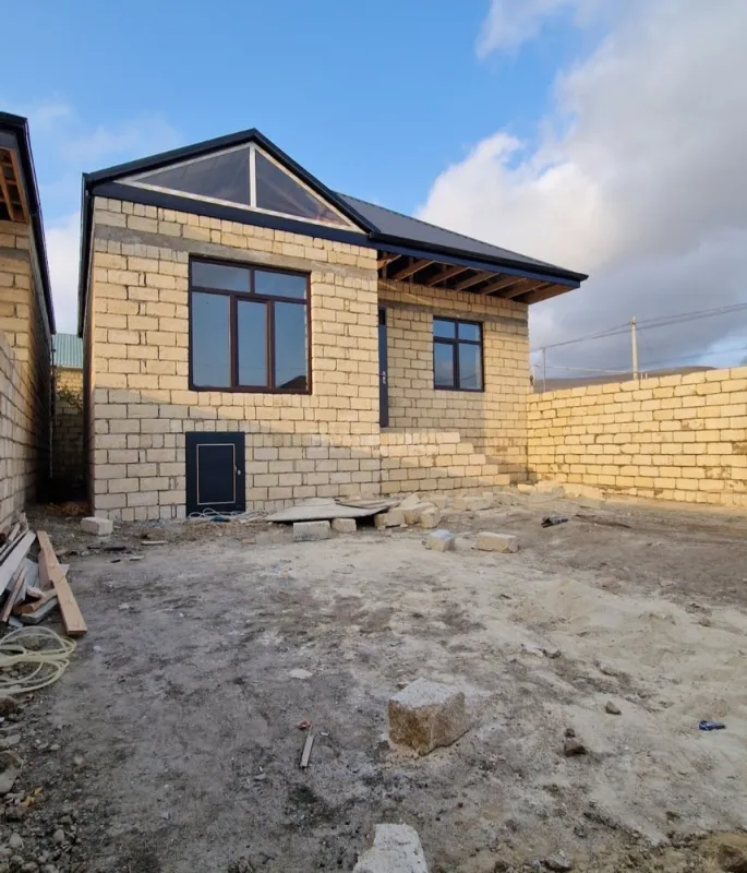 Satılır 3 otaqlı həyət evi 97 m²