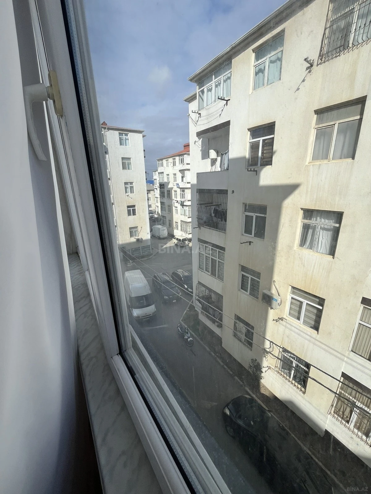 Satılır 3 otaqlı mənzil 51 m²