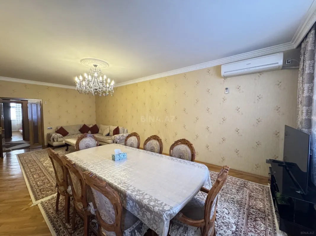 Kirayə verilir 3 otaqlı mənzil 122 m²