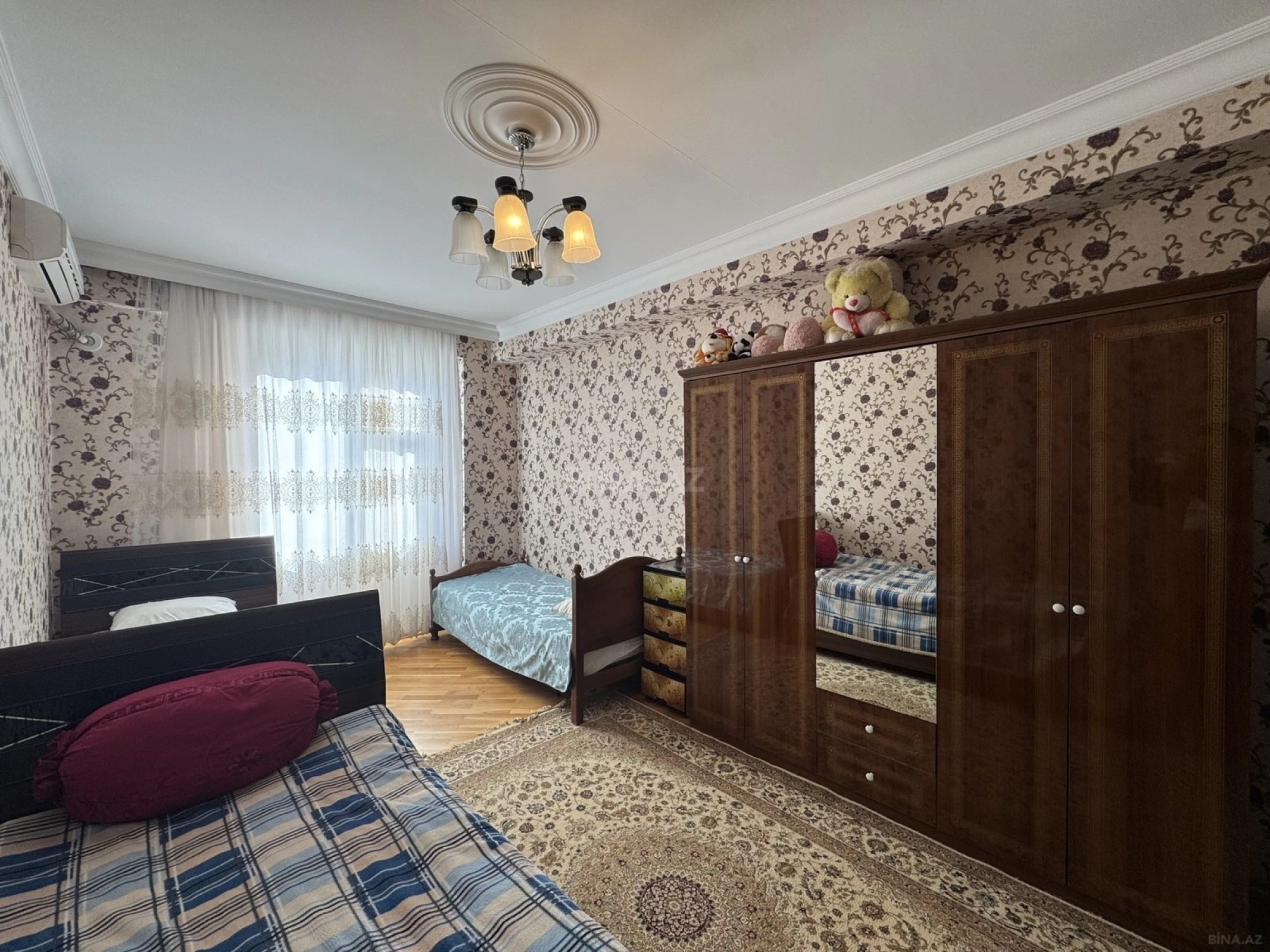 Kirayə verilir 3 otaqlı mənzil 122 m²