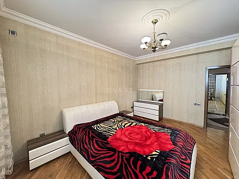 Kirayə verilir 3 otaqlı mənzil 122 m²