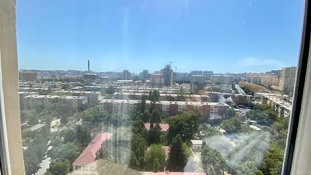 Satılır 3 otaqlı mənzil 141 m²